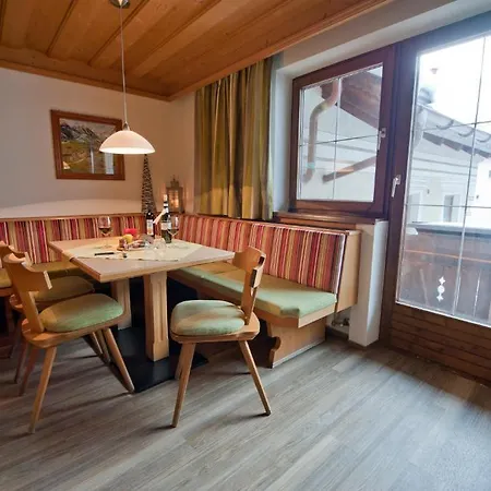 Haus Am Brunnen * سامنون