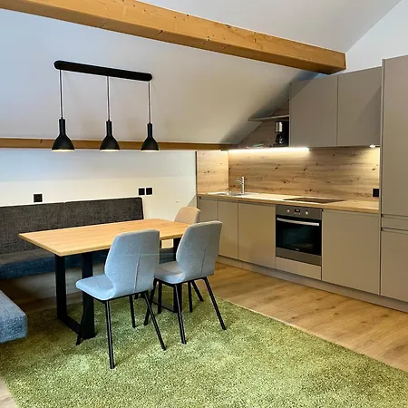 Haus Am Brunnen شقة سامنون